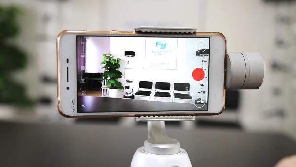 FY-TECH Vimble C - 3 Achsen Gimble für Android und iOS Smartphones für 89€ (statt 125€) FY TECH Vimble C 3 Achsen Gimble für Android und iOS Smartphones für 89€ (statt 125€)