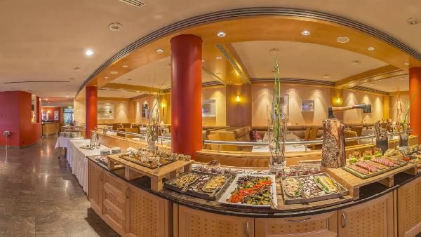 ÜN im Schwarzwald im 4,5*-Hotel inkl. Frühstück, Spa & Genussdinner ab 74€ p.P. ÜN im Schwarzwald im 4,5* Hotel inkl. Frühstück, Spa & Genussdinner ab 74€ p.P.