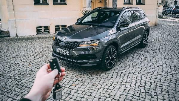 Abgelaufen! Skoda Karoq Sportline mit 150PS im Leasing für 230€ mtl. - LF: 0.66 Abgelaufen! Skoda Karoq Sportline mit 150PS im Leasing für 230€ mtl. LF: 0.66