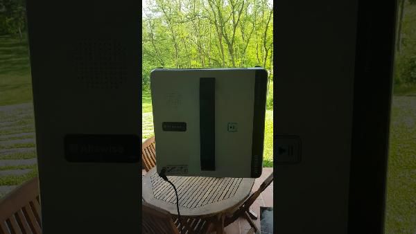 Alfawise WIN660 - Fensterputzroboter für 137,18€ (statt 225€) Alfawise WIN660 Fensterputzroboter für 137,18€ (statt 225€)