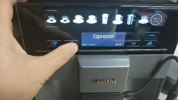 Siemens TE EQ.6 Plus S100 Kaffeevollautomat für 599€ (statt 629€) Siemens TE EQ.6 Plus S100 Kaffeevollautomat für 599€ (statt 629€)
