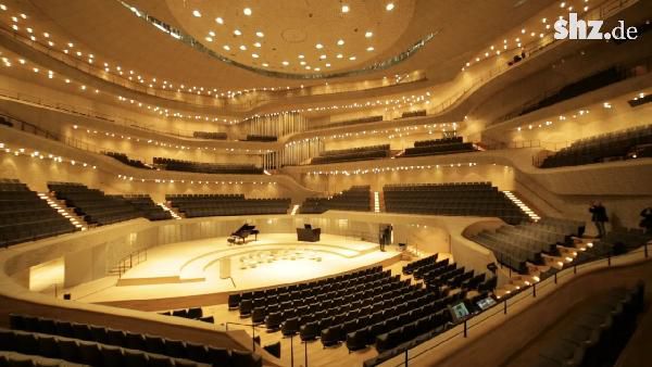 Cityreise Hamburg mit Elbphilharmonie-Tour + ÜN im 4* Hotel inkl. Frühstück ab 63€ p.P. Cityreise Hamburg mit Elbphilharmonie Tour + ÜN im 4* Hotel inkl. Frühstück ab 63€ p.P.
