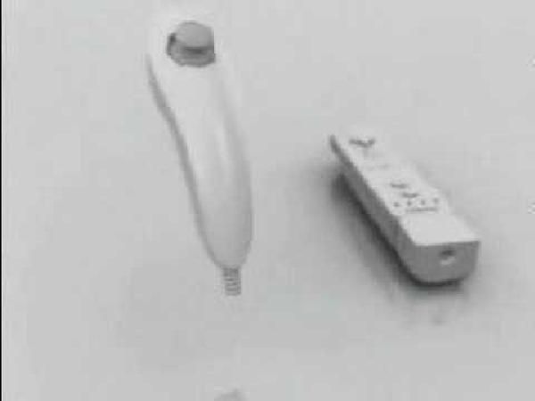 Nintendo Remote & Nunchuck: Wii in weiß für 14,99€ Nintendo Remote & Nunchuck: Wii in weiß für 14,99€