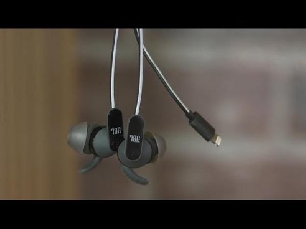 JBL Reflect Aware - Black Sport-Ohrhörer mit Lightning-Anschluss (generalüberholt) für 49,99€ (statt 139€) JBL Reflect Aware Black Sport Ohrhörer mit Lightning Anschluss (generalüberholt) für 49,99€ (statt 139€)