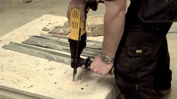 DeWalt D25133K SDS-plus Bohr- u. Kombihammer für 116,96€ (statt 126€) DeWalt D25133K SDS plus Bohr u. Kombihammer für 116,96€ (statt 126€)