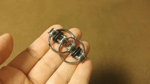 Schnell? Fidget Ring für 0,09€ Schnell? Fidget Ring für 0,09€