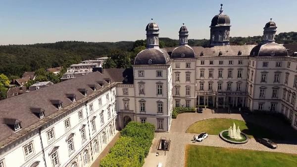 2 ÜN im 5* Grandhotel Schloss Bensberg inkl. Frühstück, Dinner, Minibar & Wellness ab 199€ p.P. 2 ÜN im 5* Grandhotel Schloss Bensberg inkl. Frühstück, Dinner, Minibar & Wellness ab 199€ p.P.
