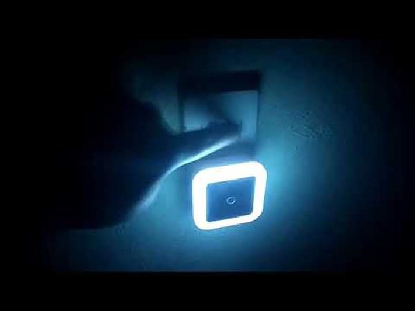 LED Steckdosen-Nachtlicht für 0,89€ LED Steckdosen Nachtlicht für 0,89€
