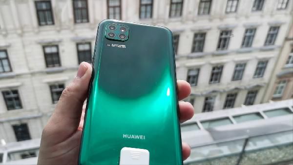 Huawei P40 lite mit 128GB + FreeBuds für 299,99€ (statt 426€) Huawei P40 lite mit 128GB + FreeBuds für 299,99€ (statt 426€)