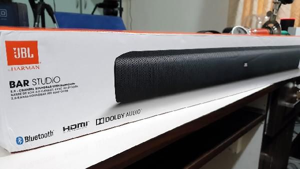 JBL Bar Studio 2.0 Soundbar mit Bluetooth für 116,95€ (statt 145€) JBL Bar Studio 2.0 Soundbar mit Bluetooth für 116,95€ (statt 145€)