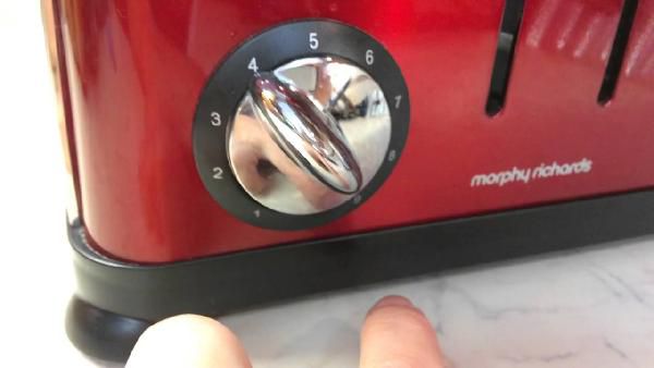 MORPHY RICHARDS 242026 Accents-Toaster aus Edelstahl für 62€ (statt 78€) MORPHY RICHARDS 242026 Accents Toaster aus Edelstahl für 62€ (statt 78€)