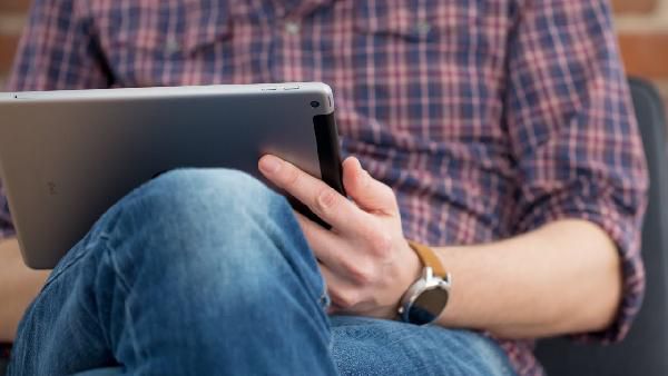 Geht noch! Apple iPad 9.7 (2017) 32 GB WiFi + Cellular + 3GB Telekom LTE für 21,69€ mtl. Geht noch! Apple iPad 9.7 (2017) 32 GB WiFi + Cellular + 3GB Telekom LTE für 21,69€ mtl.