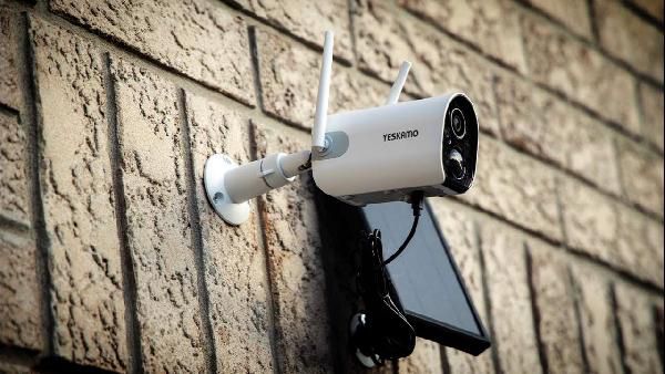 YESKAMO Z6 1080p Akku- Solarbetriebene 1080p Wifi Überwachungskamera für 59,40€ (statt 99€) YESKAMO Z6 1080p Akku Solarbetriebene 1080p Wifi Überwachungskamera für 59,40€ (statt 99€)