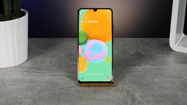 Samsung Galaxy A90 5G mit 128GB für 1€ + Vodafone Flat mit 6GB LTE50 für 19,99€ mtl. Samsung Galaxy A90 5G mit 128GB für 1€ + Vodafone Flat mit 6GB LTE50 für 19,99€ mtl.