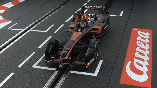 Carrera GO!!! Formula E Rennbahn für 36,99€ (statt 60€) Carrera GO!!! Formula E Rennbahn für 36,99€ (statt 60€)