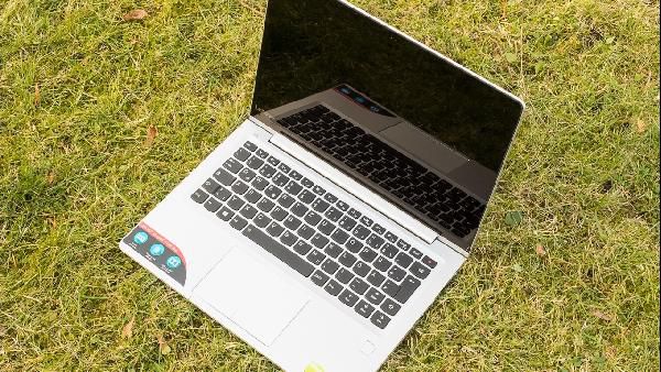Lenovo Ideapad 710S-13ISK - 13.3 Zoll FHD Notebook mit i5, 8GB und 256GB SSD für 649€ (statt 749€) Lenovo Ideapad 710S 13ISK 13.3 Zoll FHD Notebook mit i5, 8GB und 256GB SSD für 649€ (statt 749€)
