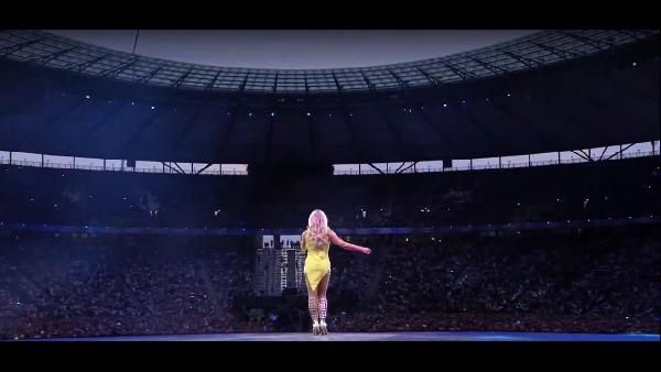 Tickets inkl. ÜN mit Frühstück für Helene Fischers Stadiontour 2018 für Leipzig, Nürnberg, Berlin, Hamburg & Stuttgart ab 129€ p.P. Tickets inkl. ÜN mit Frühstück für Helene Fischers Stadiontour 2018 für Leipzig, Nürnberg, Berlin, Hamburg & Stuttgart ab 129€ p.P.