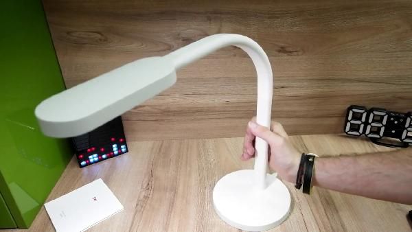 Xiaomi Yeelight YLTD02YL LED Tischlampe für 21,08€ Xiaomi Yeelight YLTD02YL LED Tischlampe für 21,08€