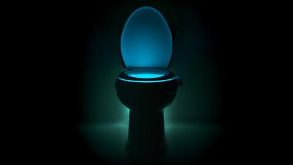 Toilettenlicht mit Bewegungsmelder und 16 Farben für 3,19€ Toilettenlicht mit Bewegungsmelder und 16 Farben für 3,19€