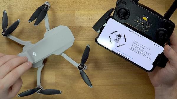 DJI Mavic Mini Base mit Fernbedienung für 99,95€ mit Otelo Vodafone Allnet-Flat mit 10GB LTE für 19,99€ mtl. DJI Mavic Mini Base mit Fernbedienung für 99,95€ mit Otelo Vodafone Allnet Flat mit 10GB LTE für 19,99€ mtl.