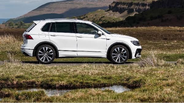 HOT! VW Tiguan R-Line Black Style (190 PS , HeadUP, 20 Zoll, Sportfahrwerk) für 299€ mtl. - LF: 0,62 HOT! VW Tiguan R Line Black Style (190 PS , HeadUP, 20 Zoll, Sportfahrwerk) für 299€ mtl. LF: 0,62