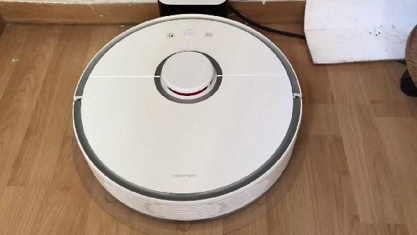 Ausverkauft! Xiaomi Mi Roborock Saugroboter mit Wischfunktion (2. Generation) für 345€ Ausverkauft! Xiaomi Mi Roborock Saugroboter mit Wischfunktion (2. Generation) für 345€