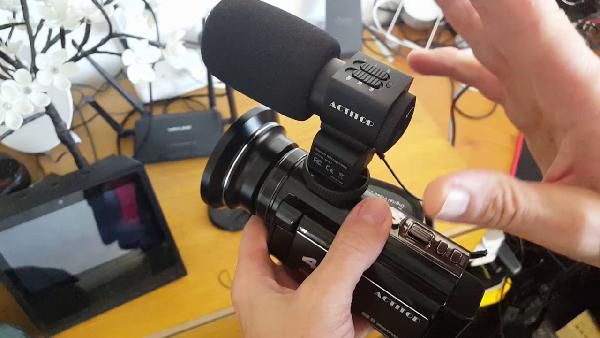 ACTITOP MCT-1 - 4K Camcorder mit Nachtsicht, externem Mikrofon & LEDs für 117,99€ (statt 204€) ACTITOP MCT 1 4K Camcorder mit Nachtsicht, externem Mikrofon & LEDs für 117,99€ (statt 204€)