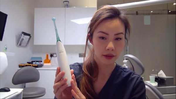 PHILIPS HX8210/22 Sonicare Airfloss Munddusche für 39,90€ (statt 61€) PHILIPS HX8210/22 Sonicare Airfloss Munddusche für 39,90€ (statt 61€)