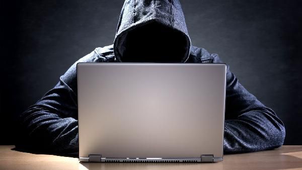 Internetbetrug - was kann man bei Online-Abzocke tun? Internetbetrug was kann man bei Online Abzocke tun?