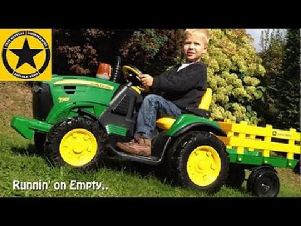 12V-Traktor John Deere mit Anhänger für 259€ (statt 298€) 12V Traktor John Deere mit Anhänger für 259€ (statt 298€)