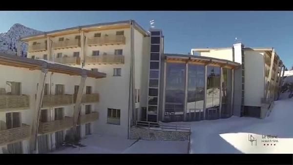 3, 4, 5 o. 7 ÜN im 4*-Hotel im Trentino inkl. Halbpension & Wellness ab 139€ p.P. 3, 4, 5 o. 7 ÜN im 4* Hotel im Trentino inkl. Halbpension & Wellness ab 139€ p.P.