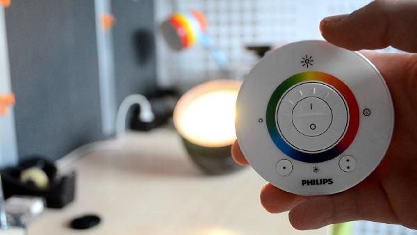 Philips LivingColors Iris Black oder Clear Stimmungslicht (EEK A) für 49,95€ (statt 55€) Philips LivingColors Iris Black oder Clear Stimmungslicht (EEK A) für 49,95€ (statt 55€)