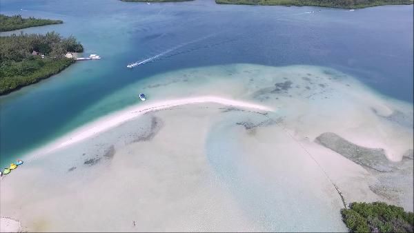 Mauritius: 2 Wochen im 3* Hotel mit All Inclusive, Flügen, Transfer und deutscher Reiseleitung für 1.583€ p.P. Mauritius: 2 Wochen im 3* Hotel mit All Inclusive, Flügen, Transfer und deutscher Reiseleitung für 1.583€ p.P.