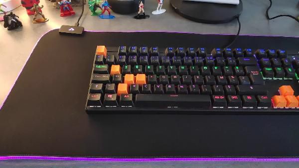 AUKEY RGB XXL Gaming-Mauspad für 17,49€ (statt 25€) AUKEY RGB XXL Gaming Mauspad für 17,49€ (statt 25€)