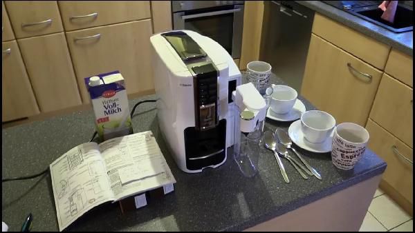 Tchibo Saeco Cafissimo LATTE Professional Kapselmaschine + 8 Kapseln für 129€ (statt 199€) Tchibo Saeco Cafissimo LATTE Professional Kapselmaschine + 8 Kapseln für 129€ (statt 199€)