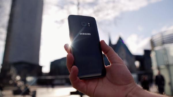 Smartphone - Aktuelle Modelle & Vergleiche Smartphone Aktuelle Modelle & Vergleiche