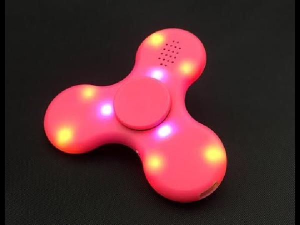 Fidget Spinner als Bluetooth Lautsprecher für 2,73€ Fidget Spinner als Bluetooth Lautsprecher für 2,73€
