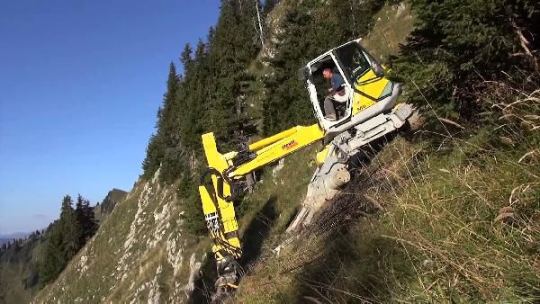 Siku 3548 Menzi Muck Schreitbagger für 17€ (statt 24€) Siku 3548 Menzi Muck Schreitbagger für 17€ (statt 24€)