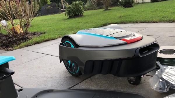 MM Preishammer: GARDENA Sileno City 250 Mähroboter für 639€ MM Preishammer: GARDENA Sileno City 250 Mähroboter für 639€