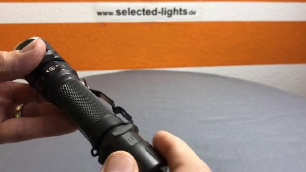 JETBeam JET - IIM CREE XP - L HI taktische LED-Taschenlampe für 26,51€ JETBeam JET IIM CREE XP L HI taktische LED Taschenlampe für 26,51€