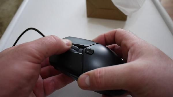 Alfawise V10 A3050 USB Gaming-Maus für 10,38€ Alfawise V10 A3050 USB Gaming Maus für 10,38€