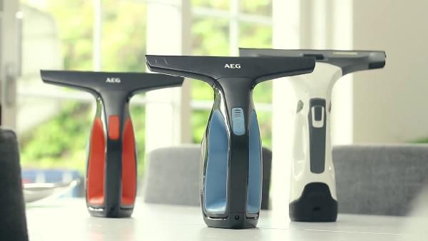 AEG Fensterreiniger mit Wischer und Lithium TurboPower Akku für 29,99€ (statt 48€) AEG Fensterreiniger mit Wischer und Lithium TurboPower Akku für 29,99€ (statt 48€)