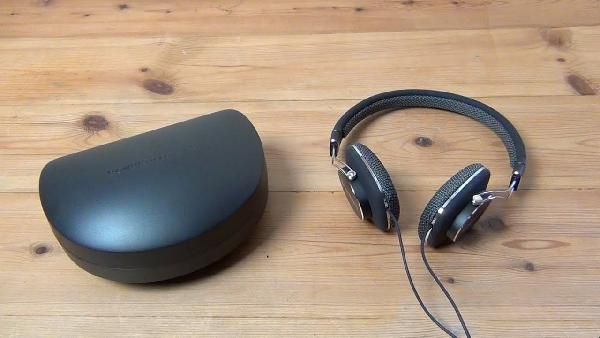 Bowers & Wilkins P3 - On Ear Kopfhörer versch. Farben ab je 98,99€ Bowers & Wilkins P3 On Ear Kopfhörer versch. Farben ab je 98,99€
