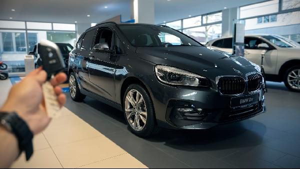 BMW 220 i Active Tourer SportLine mit 192 PS für 282,52€ mtl. - LF: 0.62 BMW 220 i Active Tourer SportLine mit 192 PS für 282,52€ mtl. LF: 0.62