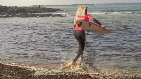 1 Woche Planet-Surfcamp auf Fuerteventura mit Unterbringung und 5 Tage Surfkurs ab 289€ p.P. 1 Woche Planet Surfcamp auf Fuerteventura mit Unterbringung und 5 Tage Surfkurs ab 289€ p.P.