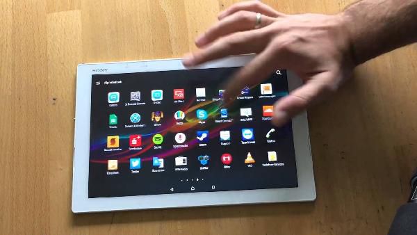 Sony Xperia Z4 Tablet 32GB WiFi + LTE für 399,90€ Sony Xperia Z4 Tablet 32GB WiFi + LTE für 399,90€