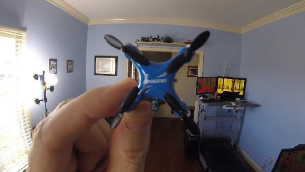 Fayee FY804 – kleinster Quadrocopter der Welt für ~10,40€ Fayee FY804 – kleinster Quadrocopter der Welt für ~10,40€