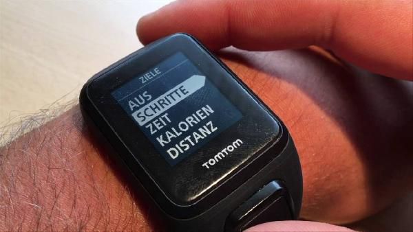 TOMTOM Spark 3 Aqua GPS-Fitnessuhr in small für 111€ (statt 179€) TOMTOM Spark 3 Aqua GPS Fitnessuhr in small für 111€ (statt 179€)