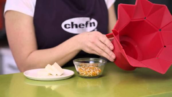 Popcorn-Maker aus Silikon für die Mikrowelle in 2 Farben für je 5,81€ Popcorn Maker aus Silikon für die Mikrowelle in 2 Farben für je 5,81€