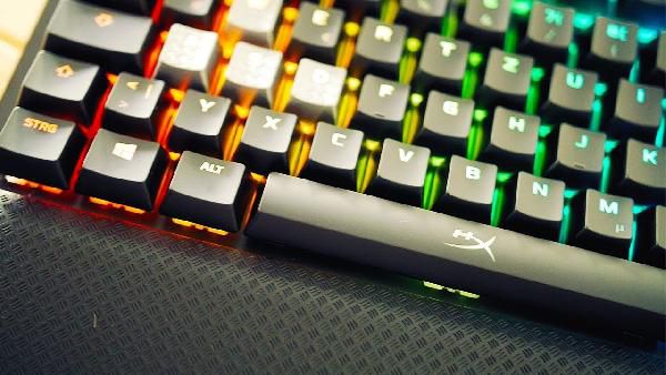 HYPERX Alloy Elite RGB-MX Gaming-Tastatur für 92,61€ (statt 107€) HYPERX Alloy Elite RGB MX Gaming Tastatur für 92,61€ (statt 107€)